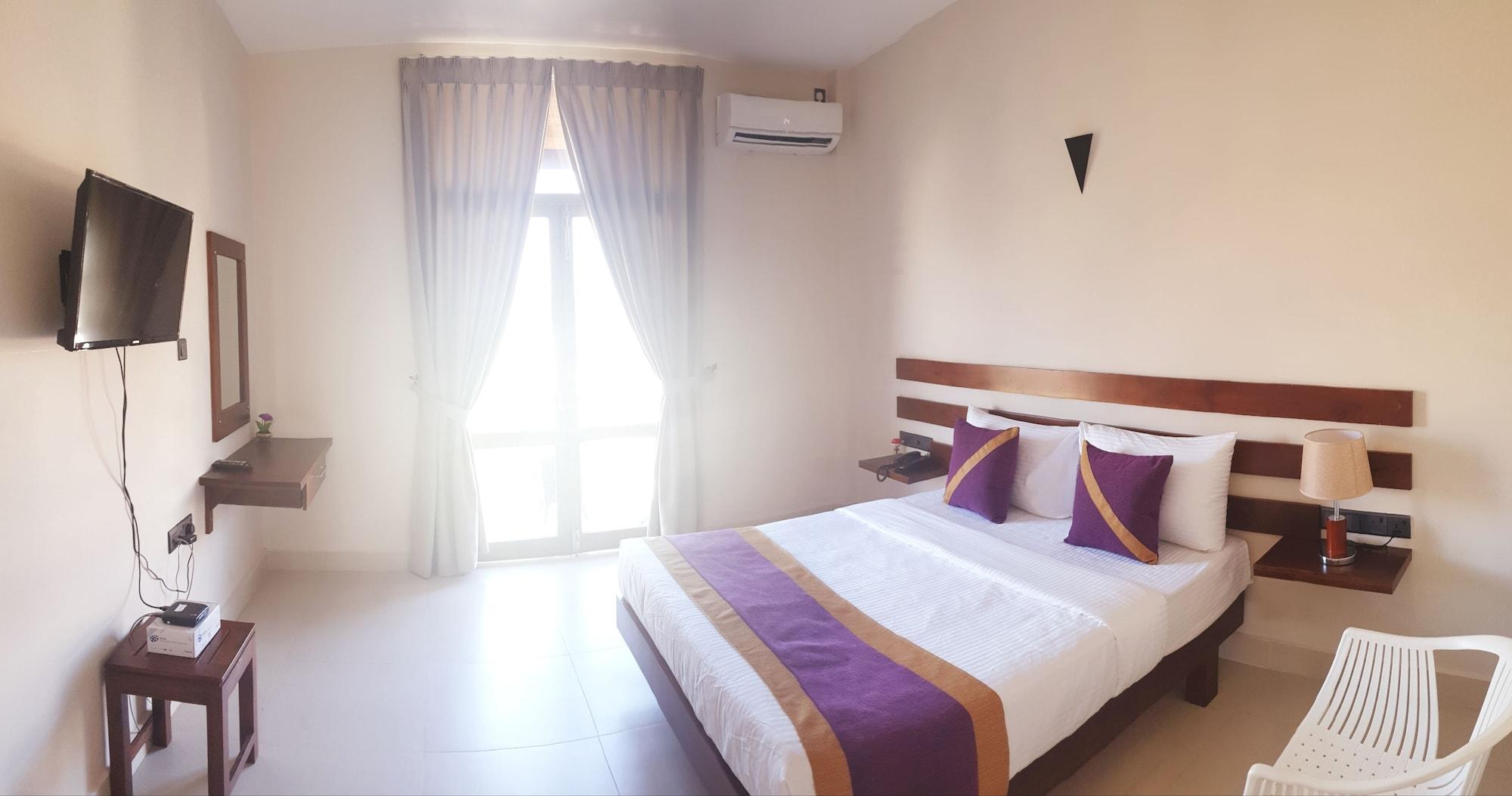 Hive 68 - Hotel And Resorts Negombo Eksteriør billede