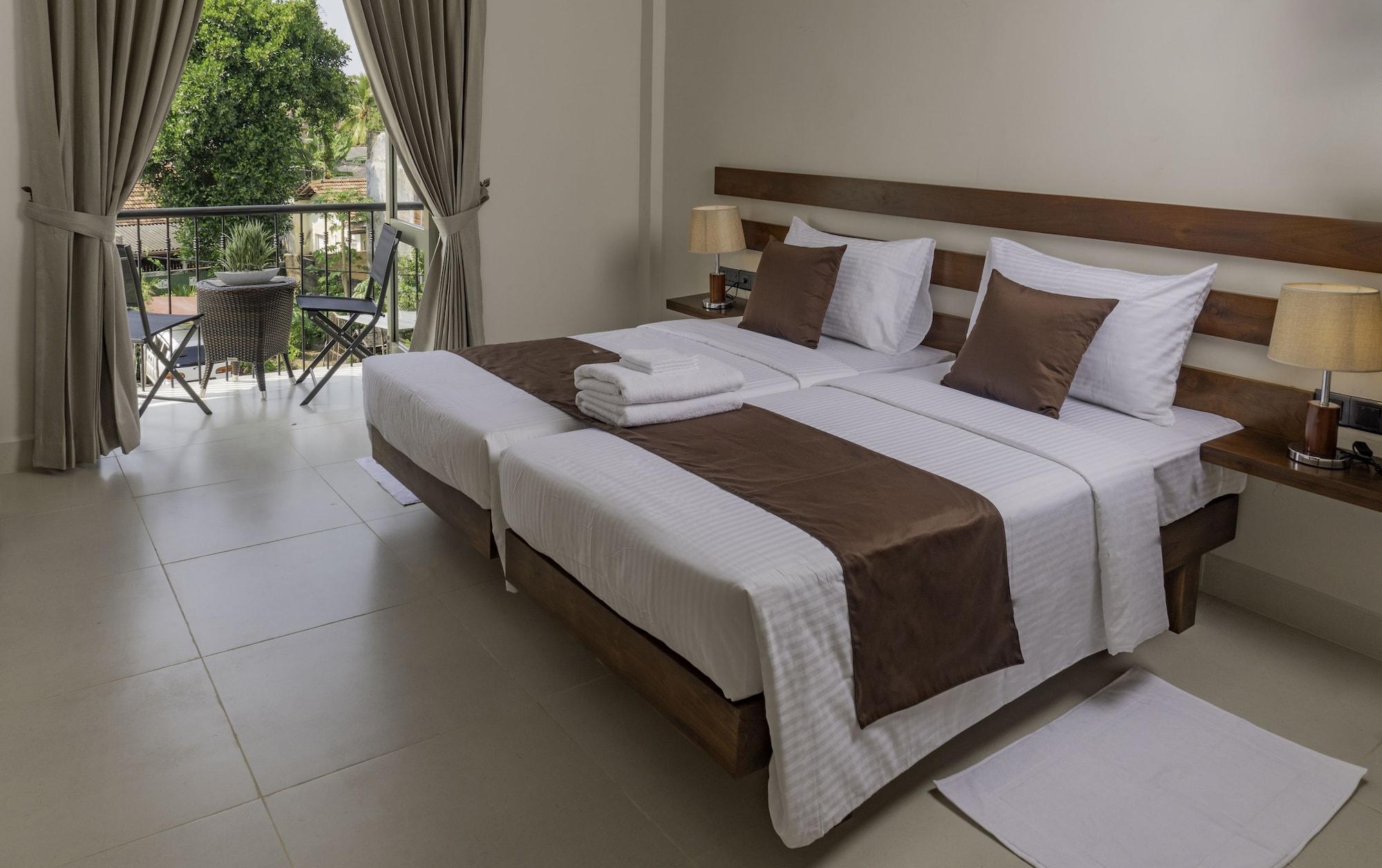 Hive 68 - Hotel And Resorts Negombo Eksteriør billede