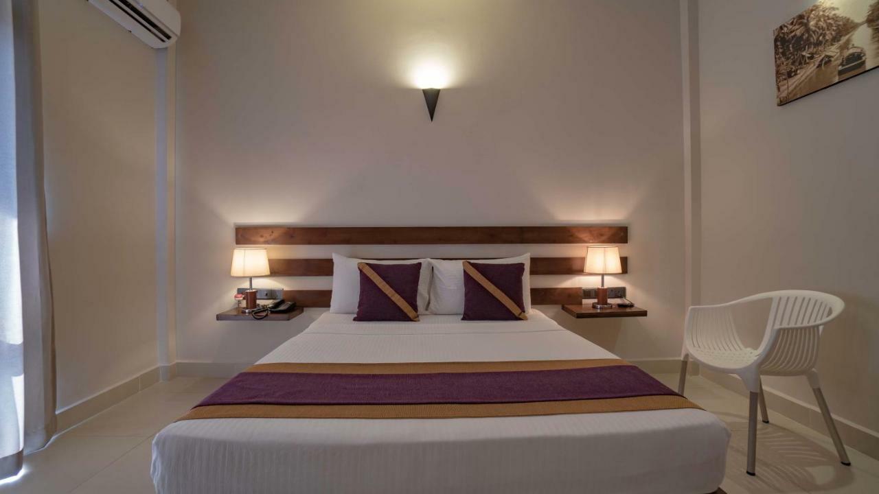 Hive 68 - Hotel And Resorts Negombo Eksteriør billede